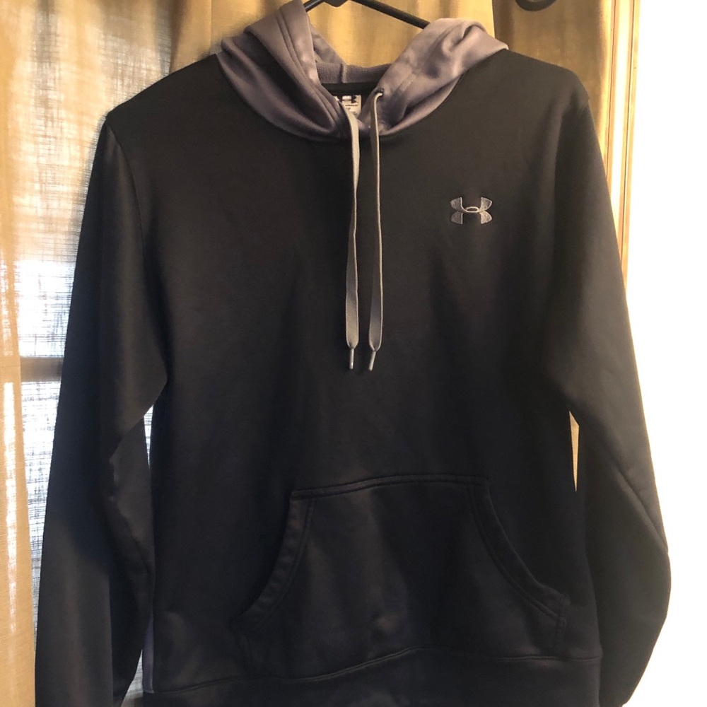 Size Small Under Armour hoodie